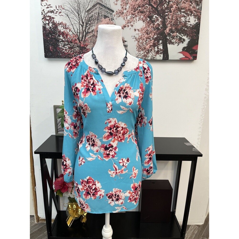 The Pioneer Woman   Tunic Top Blouse V Neck Semi- Sheer Size M Floral 3/4 Sleeve